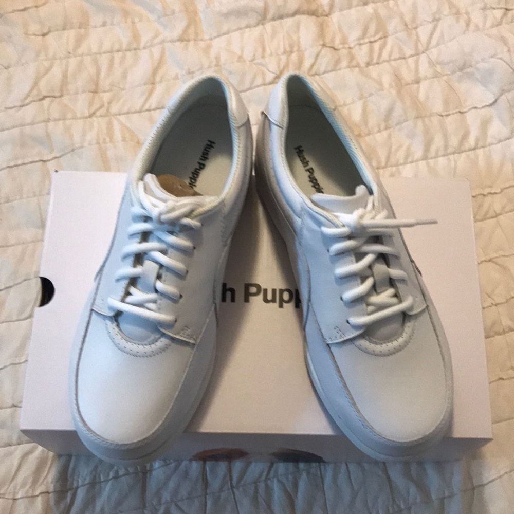 Hush puppies sneaker